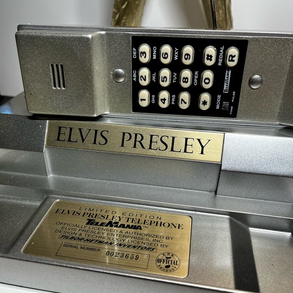 Elvis Presley Hounddog Phone - Picture 10 of 11